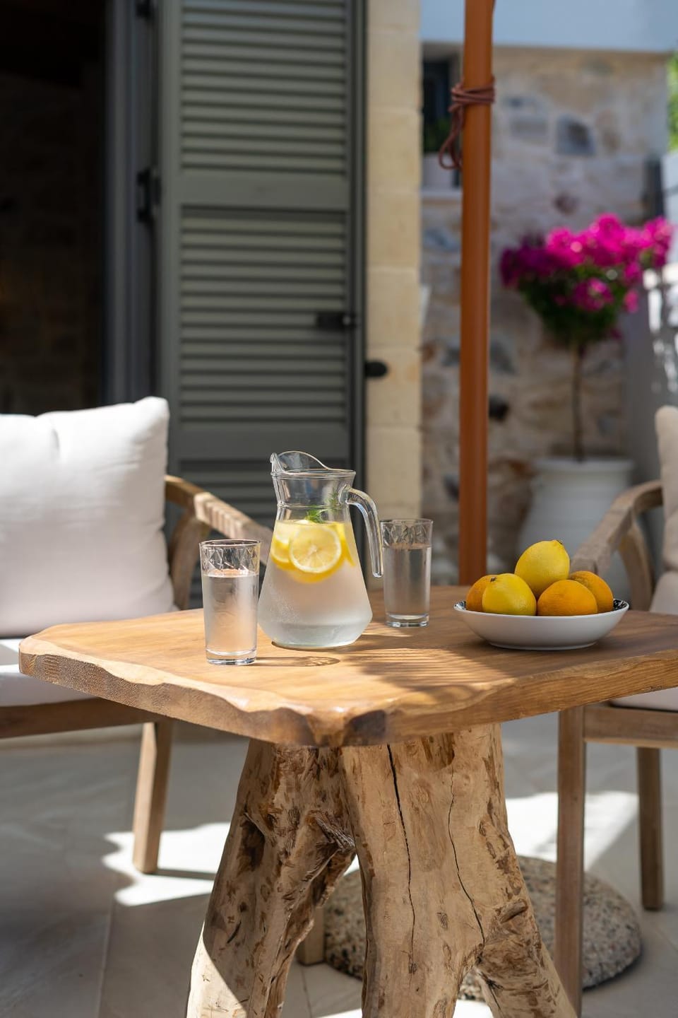 Patio, Dining area