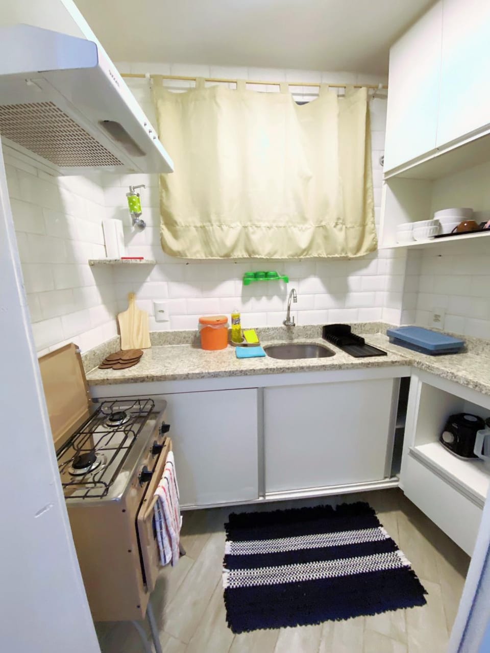 Kitchen or kitchenette, minibar, pet friendly, stove