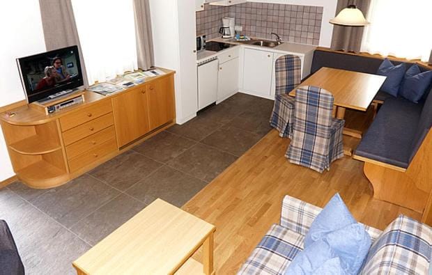 Kitchen or kitchenette, Living room, stove