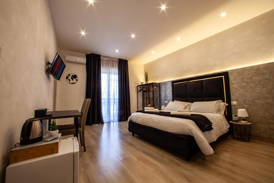 Easy Boarding Bed and Breakfast in Naples