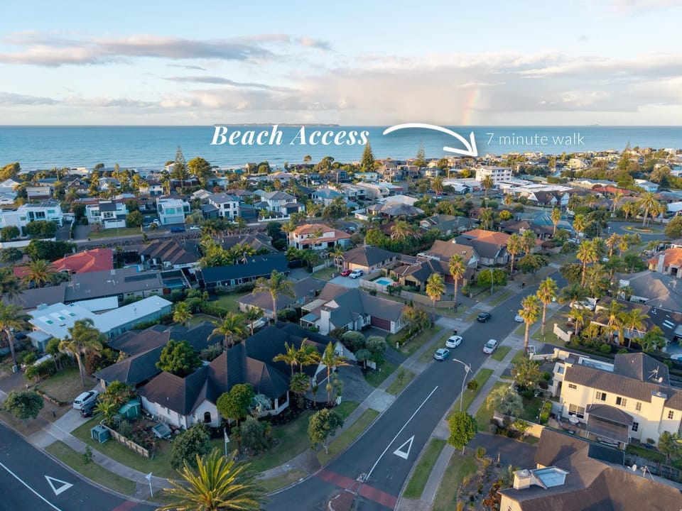 Nearby landmark, Day, Bird's eye view, Sea view