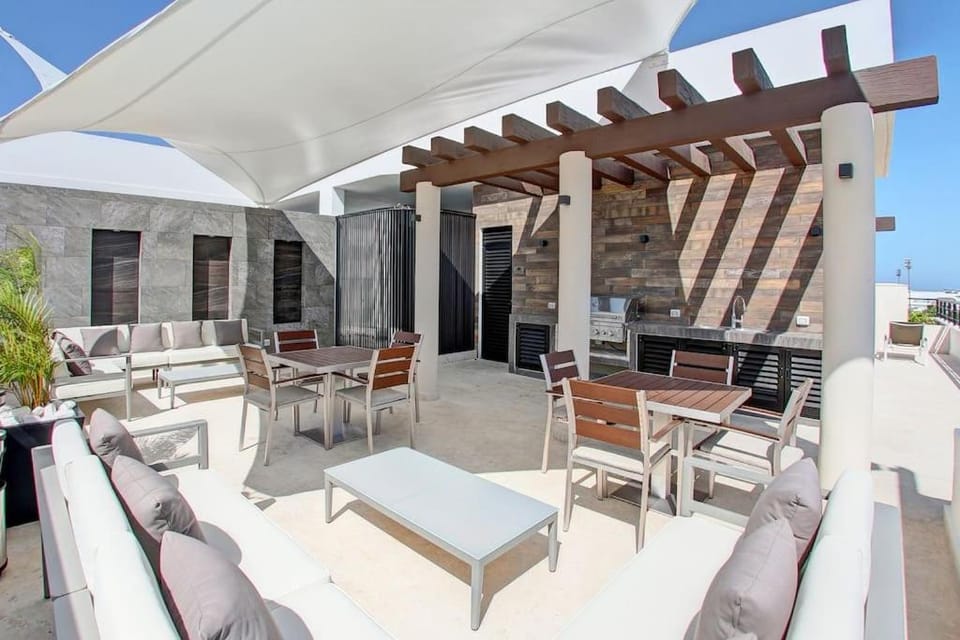 BBQ facilities, Seating area