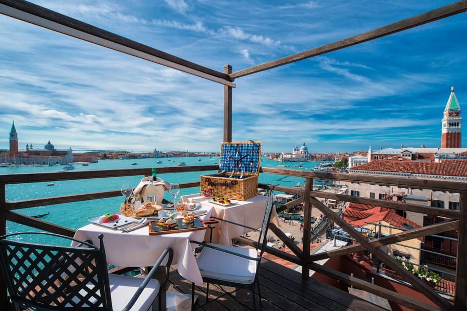 View (from property/room), Balcony/Terrace, Sea view