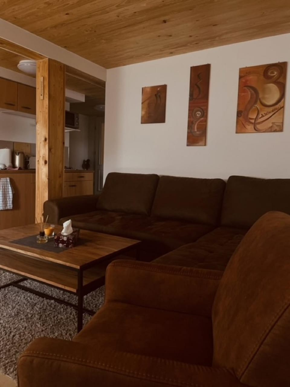 Living room, Seating area