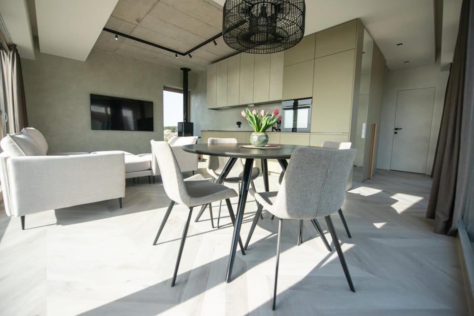 Living room, Seating area, Dining area
