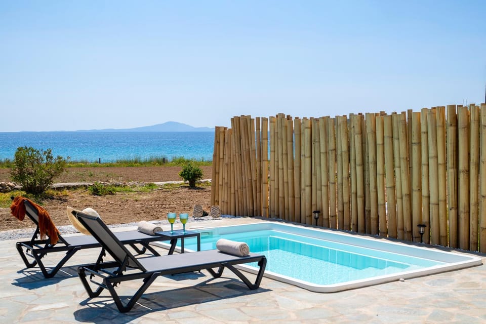 Garden, View (from property/room), Garden view, Pool view, Sea view, sunbed