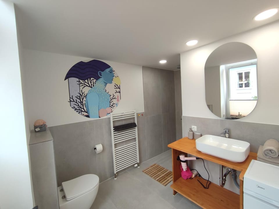 Toilet, Bathroom