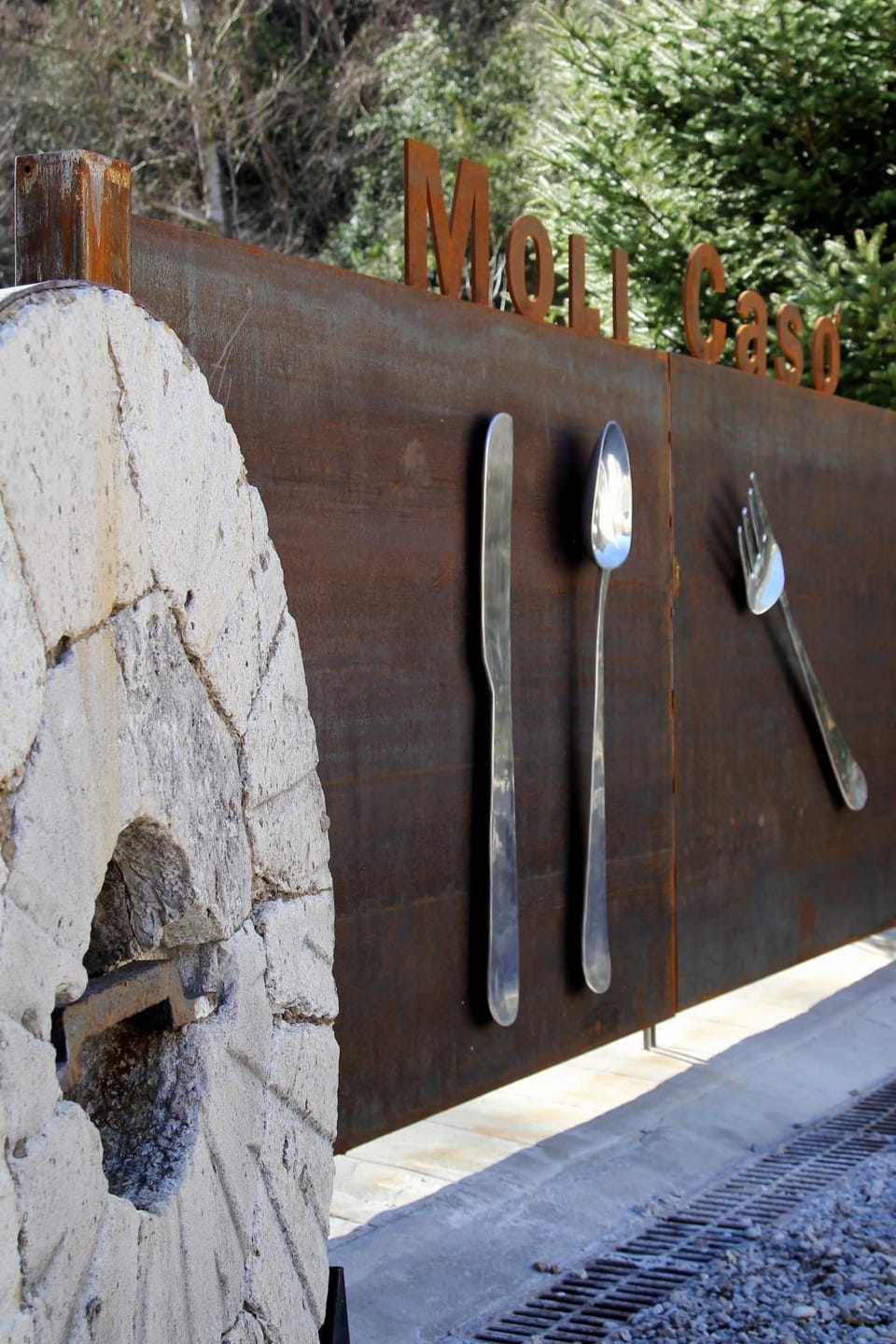 Facade/entrance, Facade/entrance, Decorative detail