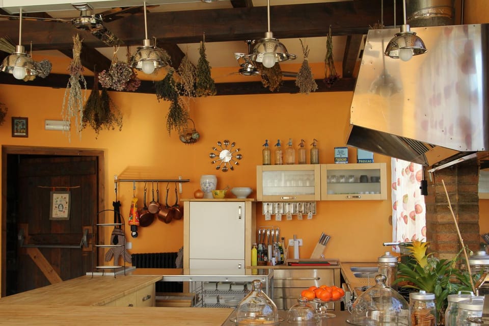 Kitchen or kitchenette, Decorative detail