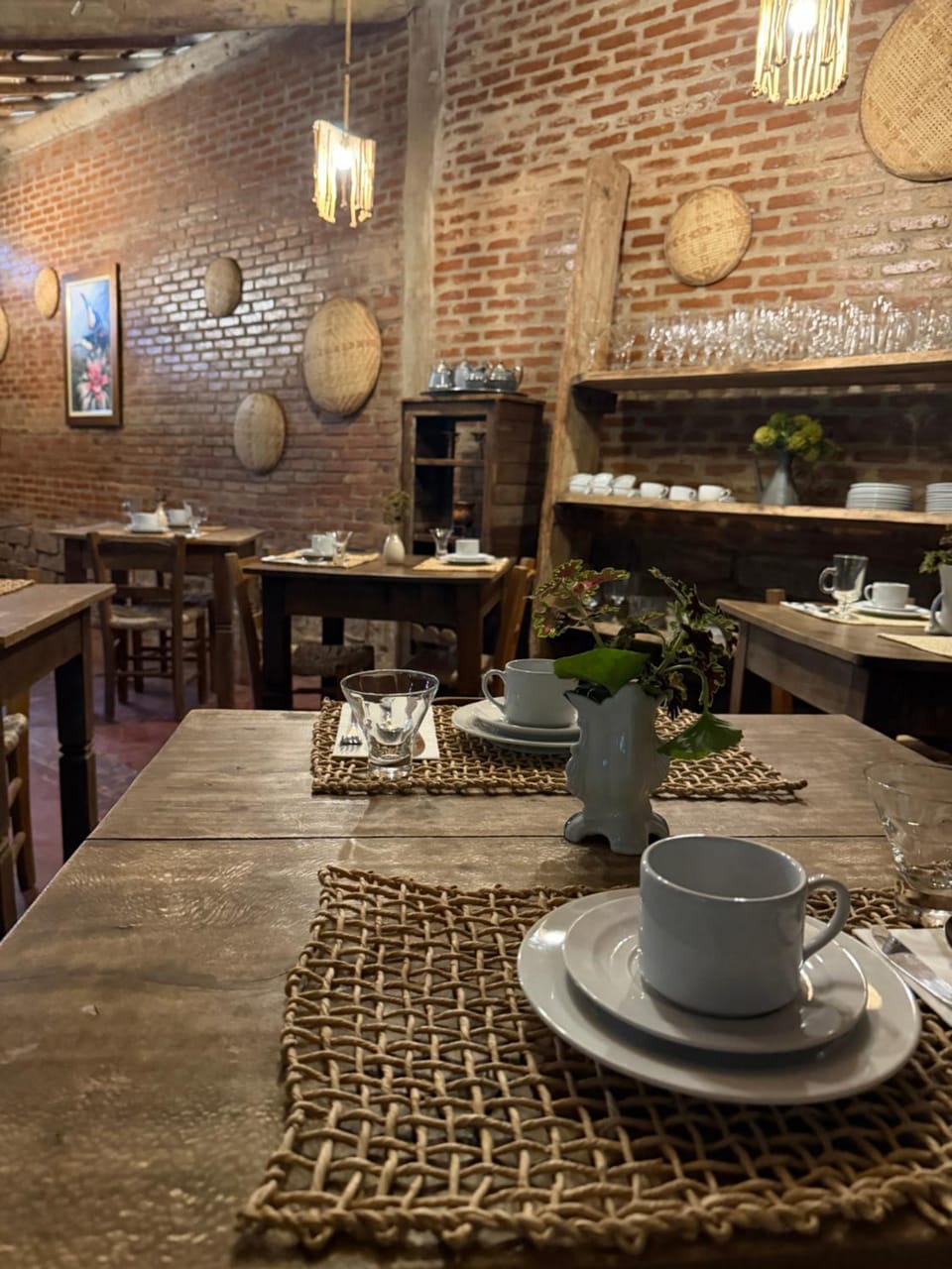 Food and drinks, Banquet/Function facilities, Dining area, Food