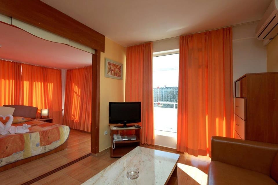 Communal lounge/ TV room, Bedroom
