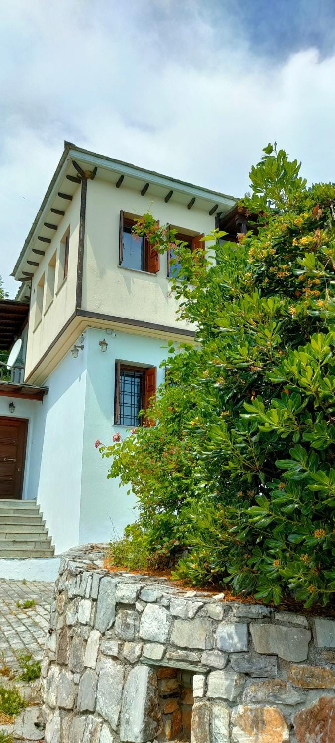 Athina's Villa Uphill Villa in Magnesia Prefecture, Greece