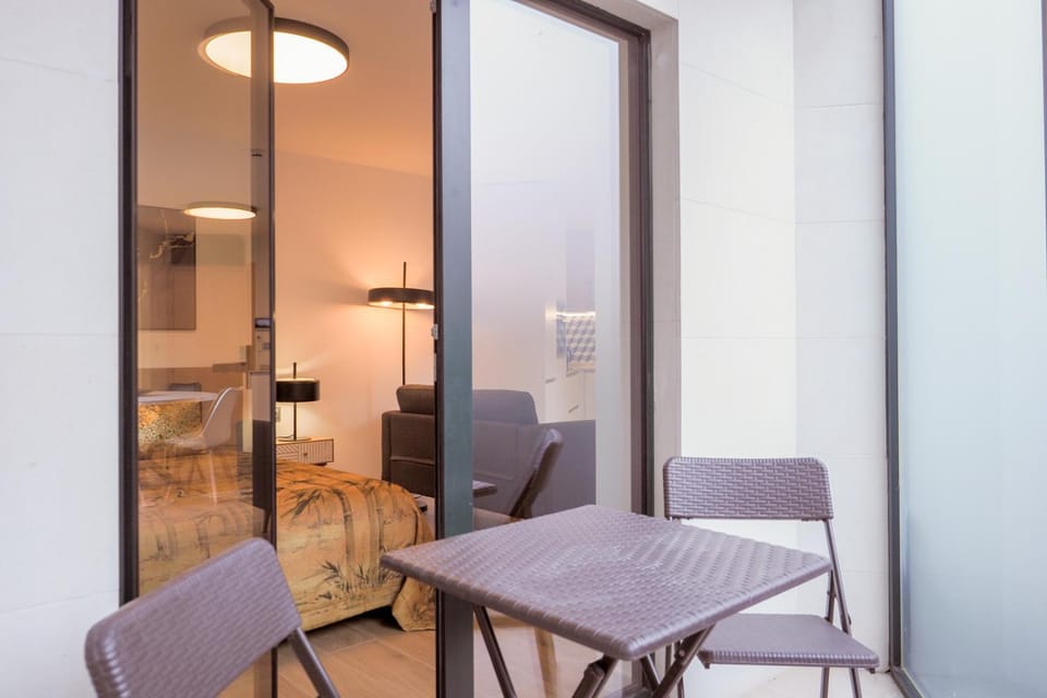 Patio, Balcony/Terrace, Seating area, Dining area