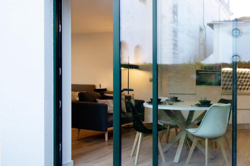 Patio, Balcony/Terrace, Balcony/Terrace, Living room, Seating area, Dining area