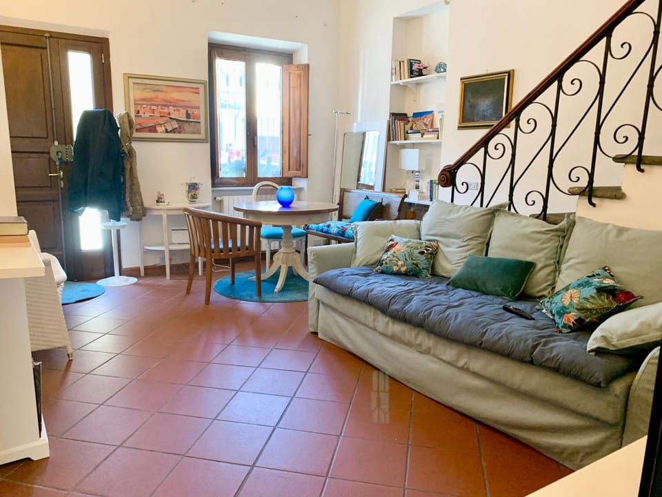 Casa di Luca House in Viareggio