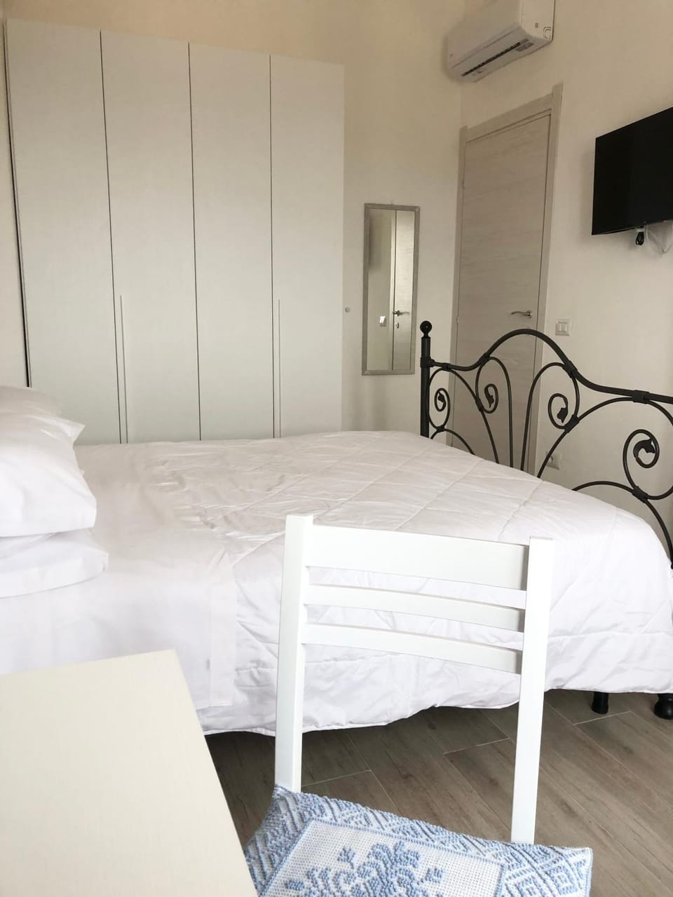 Blumarine Bed and Breakfast in Palau