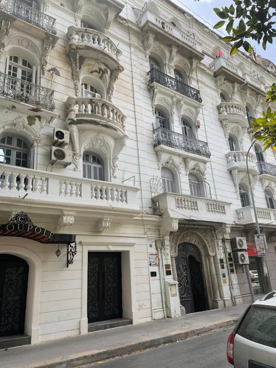 Property building, Facade/entrance