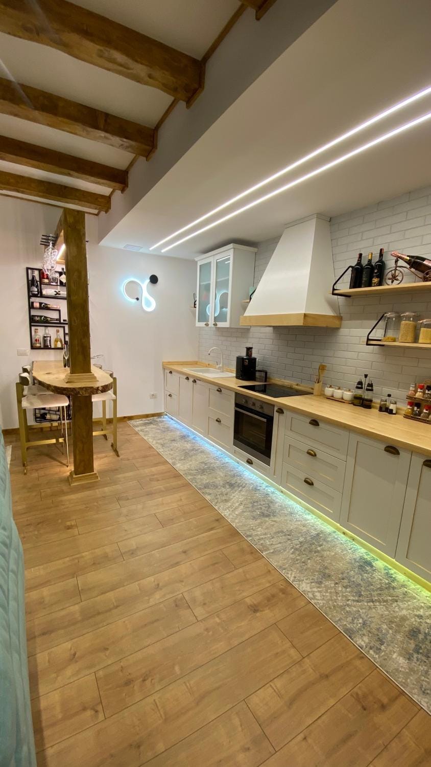 Kitchen or kitchenette