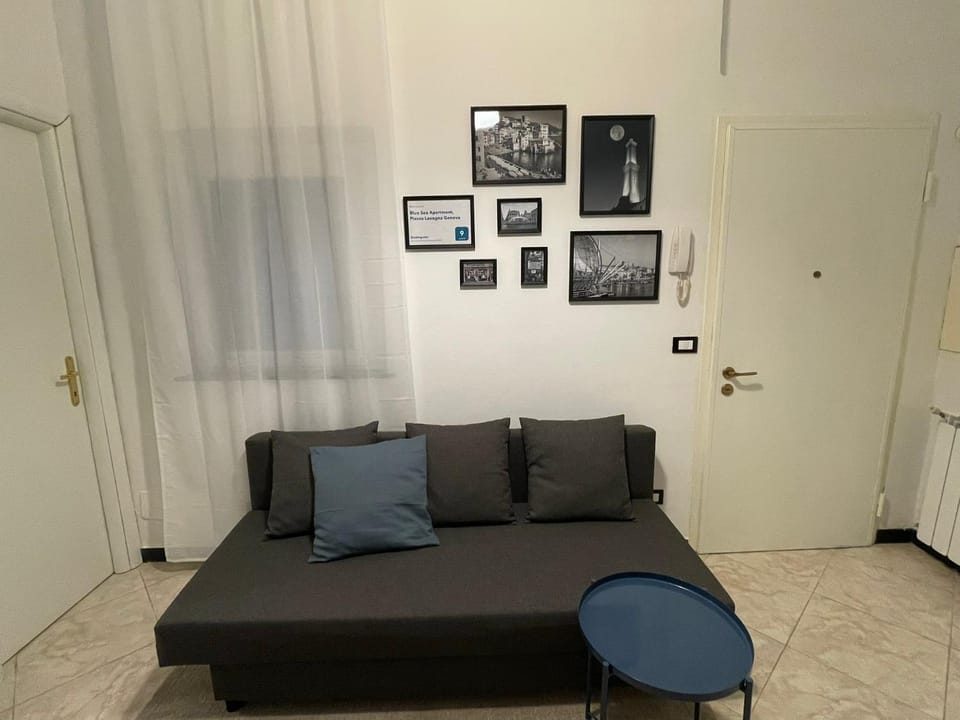 Blue Sea Apartment, Piazza Lavagna Genova Apartment in Genoa