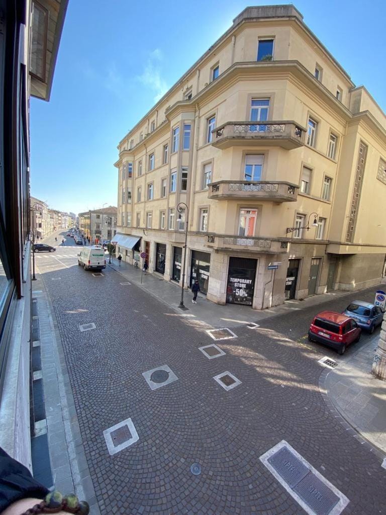 [Udine Centro] Bloom Apartment Apartment in Friuli-Venezia Giulia
