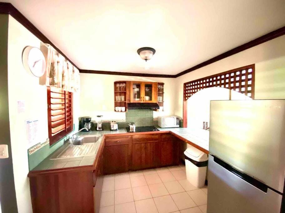 Lovely 2-BDroom Condo in Laguna Eco Village Resort Apartment in Quepos