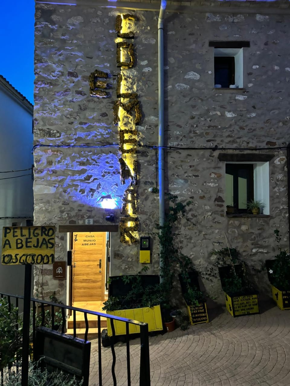 Property building, Facade/entrance, Night