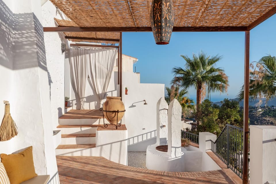 Natural landscape, View (from property/room), Balcony/Terrace