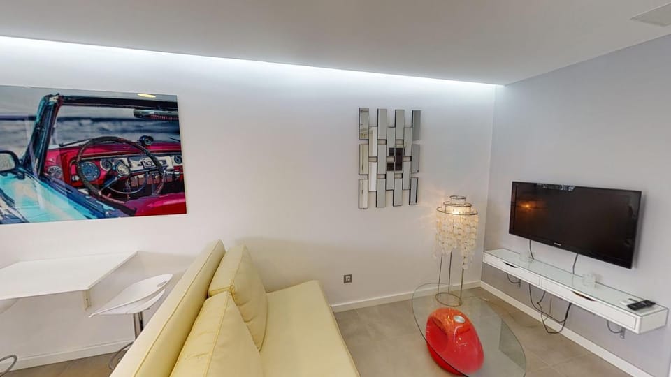 Modern Designer Apartment Apartment in Comarca Sur