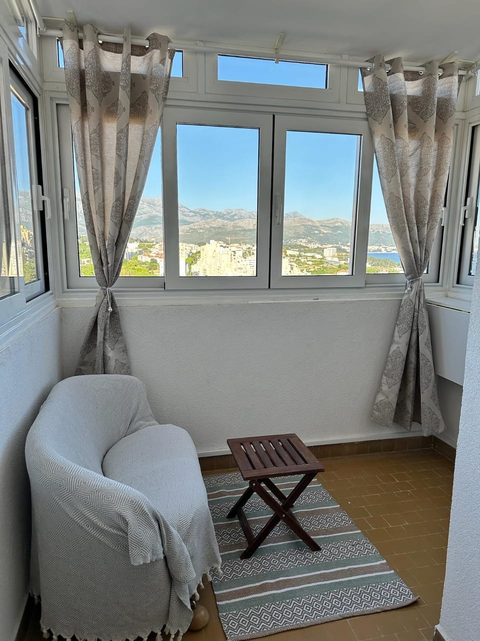 T-star, 2-bedroom apartment with magnificent beach view Apartment in Split