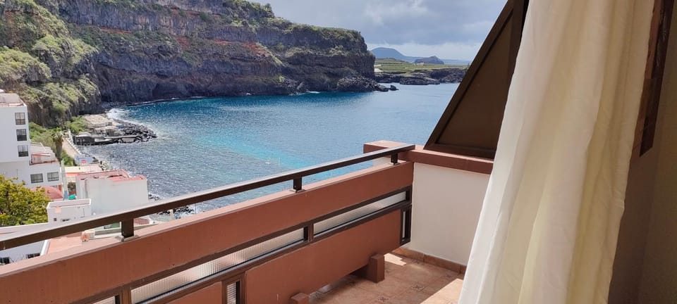 Balcony/Terrace, Balcony/Terrace, Mountain view, Sea view