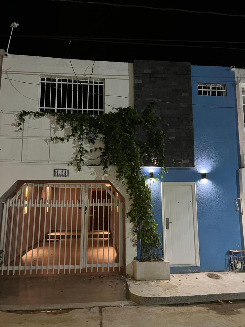 Facade/entrance, Night