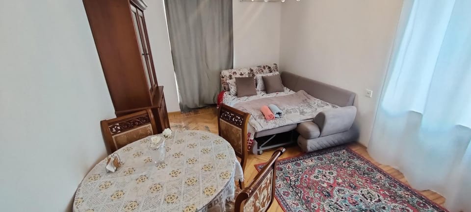 Bed, Living room, Seating area, Bedroom