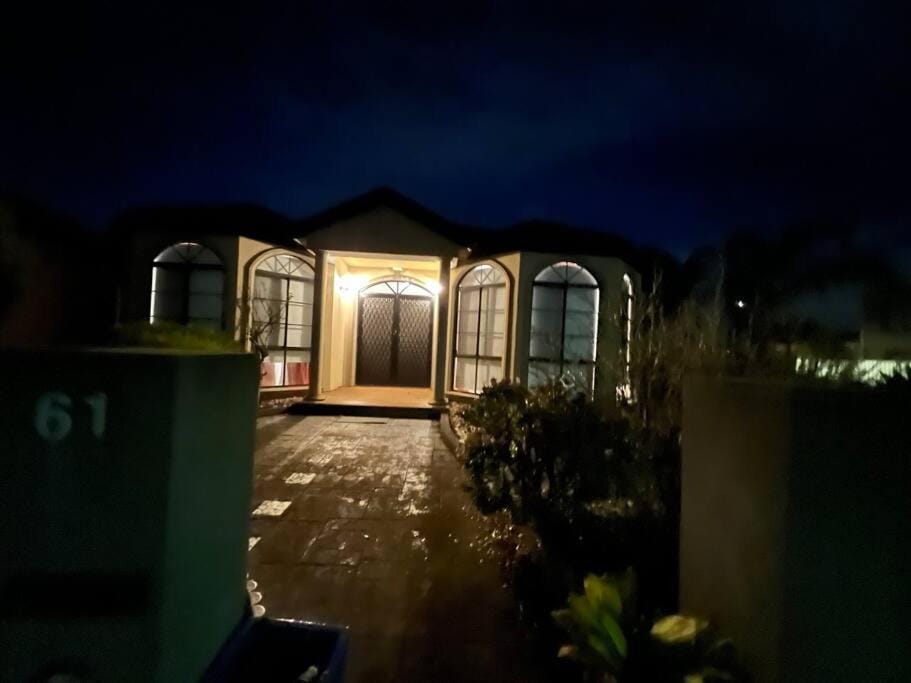 Affordable getaways House in Truganina