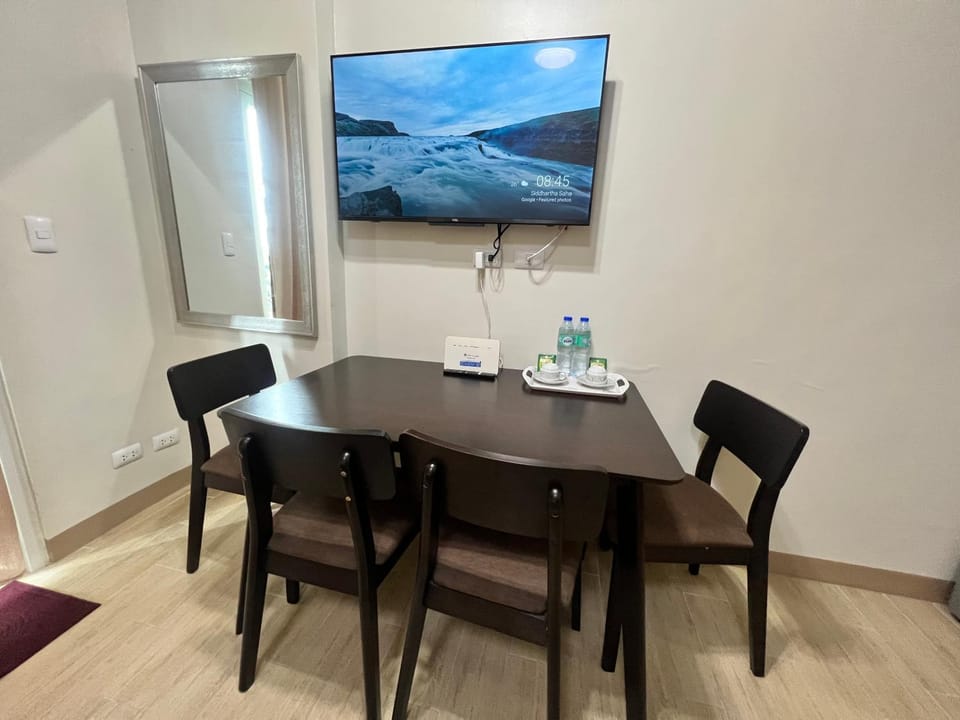 Iloilo Staycation with a Pool, Gym and Playroom Apartment hotel in Iloilo City
