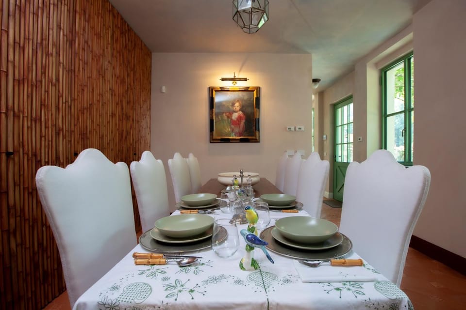 Decorative detail, Dining area