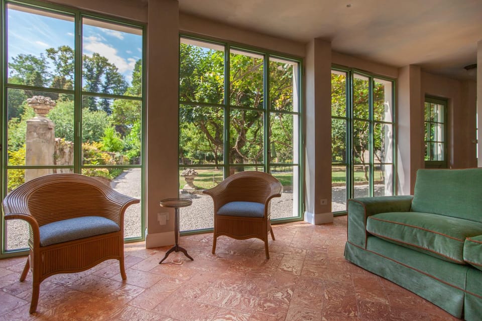 Living room, Garden view