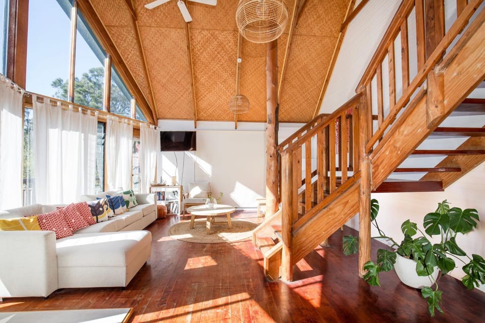The Treehouse Pet Friendly 2 Mins Walk to Beach House in Culburra Beach