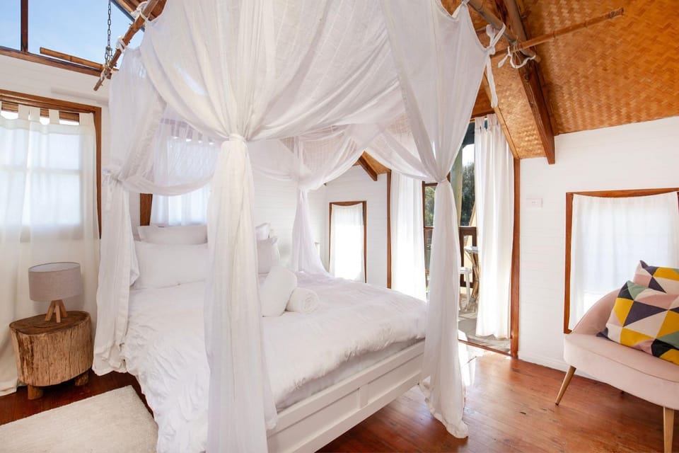The Treehouse Pet Friendly 2 Mins Walk to Beach House in Culburra Beach