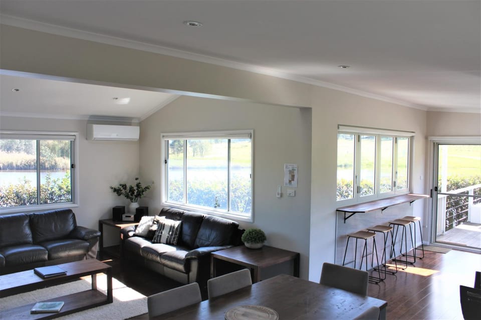 Living room, Lounge or bar