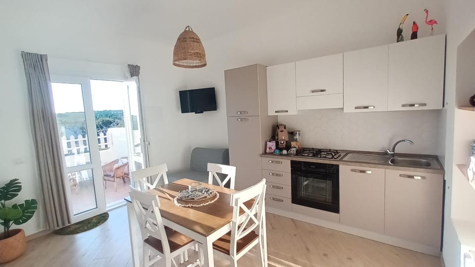 TV and multimedia, Kitchen or kitchenette, Dining area, pet friendly