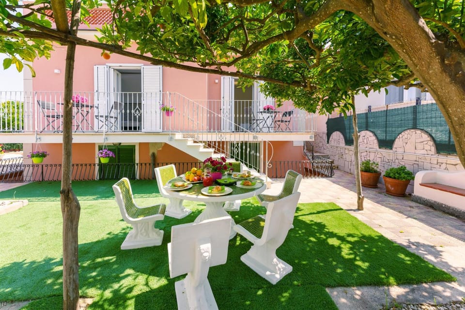 Garden, Garden view