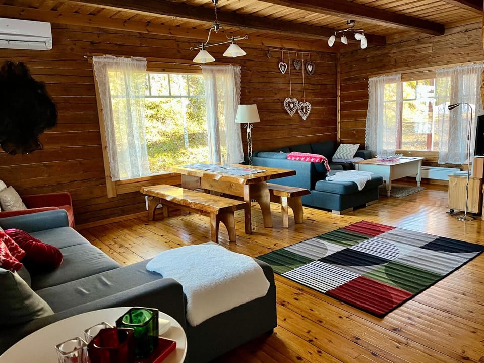 Villa Huvikalliola, LaatuLomat Villa in Finland