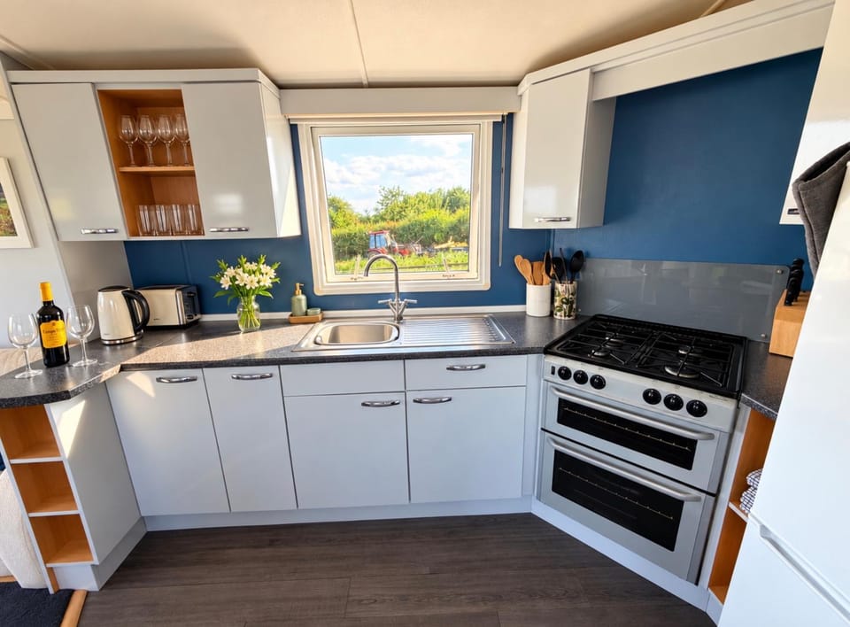Plum Tree Lodge Set in 2 acres of Private Land Apartment in England