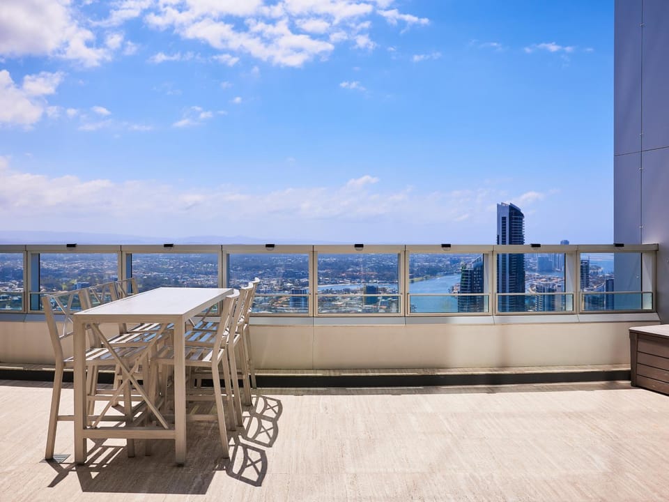 Serain Residences on 9 Hamilton Avenue Apartment in Surfers Paradise