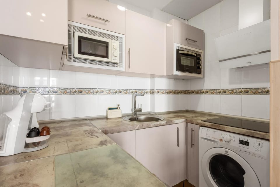 Kitchen or kitchenette, Living room