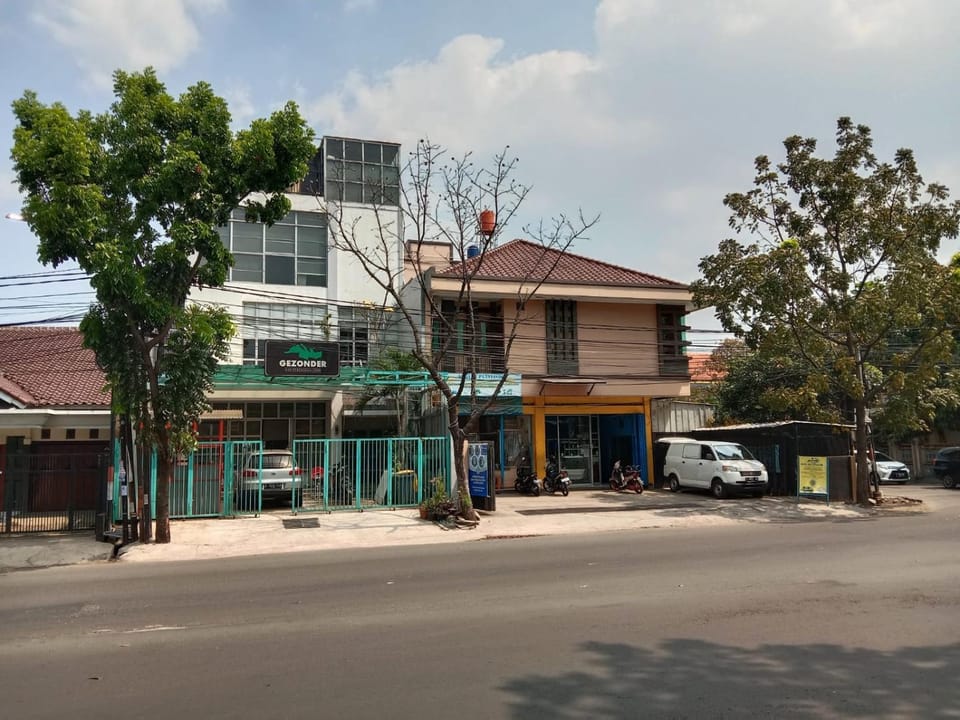 Property building, Street view