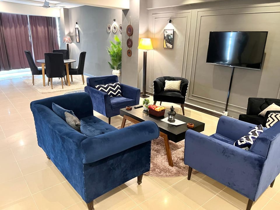 Living room, Seating area