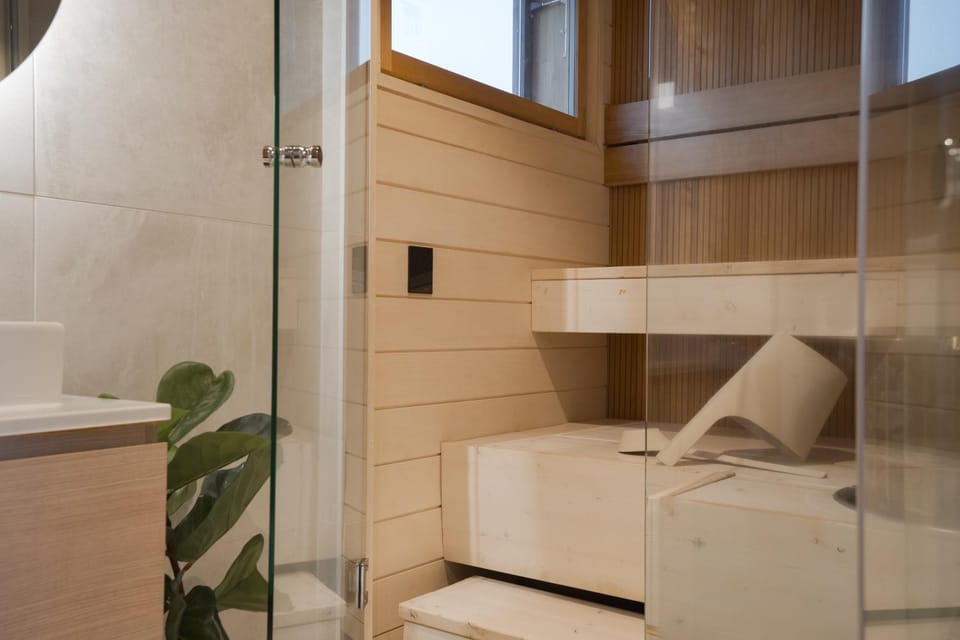 Sauna, Bathroom
