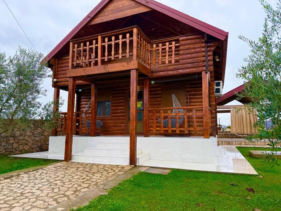 Cosy Cottage with Private Pool - Andrej House in Podgorica Municipality, Montenegro