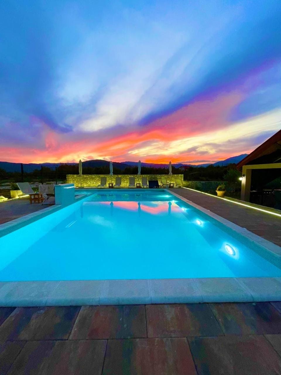 Cosy Cottage with Private Pool - Andrej House in Podgorica Municipality, Montenegro